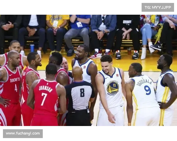 阵容轮换策略分析:如何平衡球队阵容深度与比赛强度提高整体竞争力 阵容轮换策略分析:如何平衡球队阵容深度与比赛强度提高整体竞争力